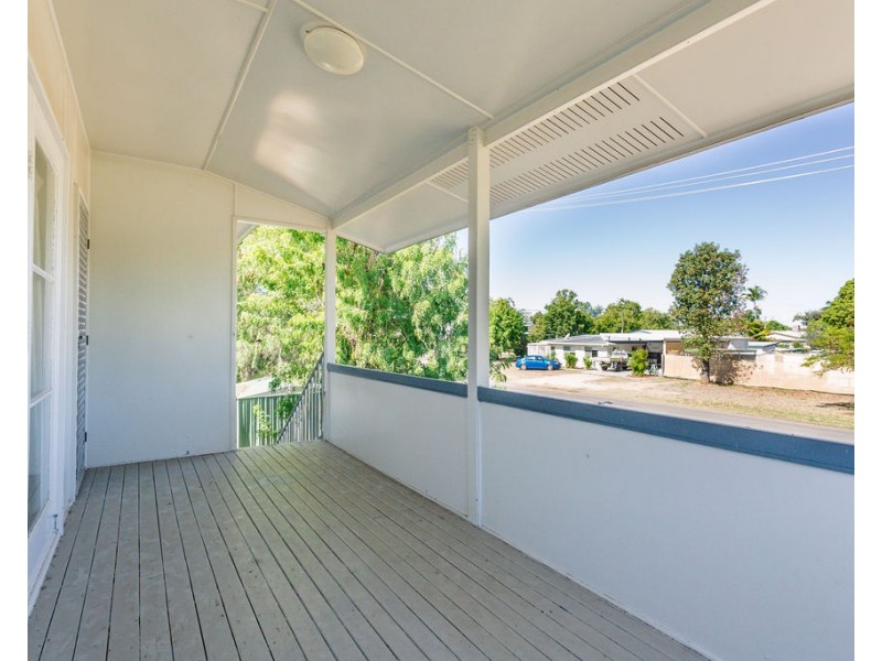 114 Hospital Road, Emerald QLD 4720