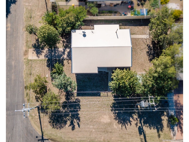 114 Hospital Road, Emerald QLD 4720