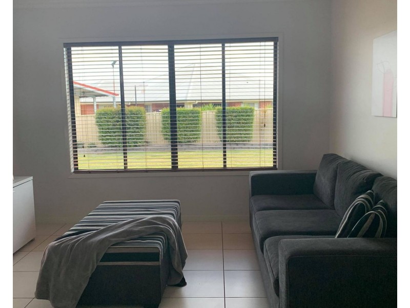 17 Brokenwood Street, Emerald QLD 4720