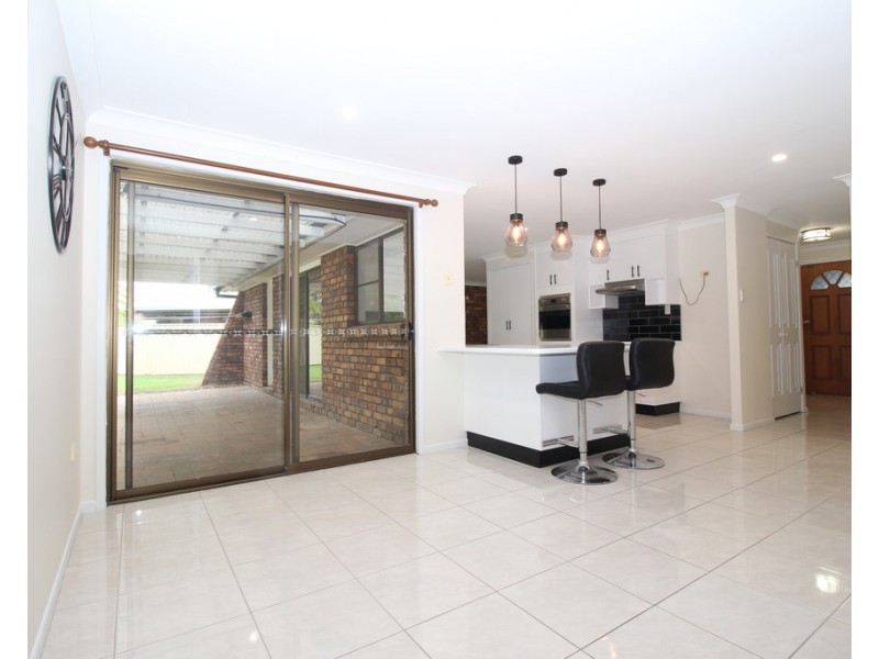 20 Colleen Avenue, Emerald QLD 4720