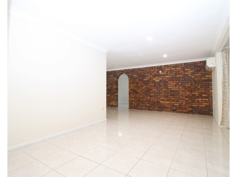 20 Colleen Avenue, Emerald QLD 4720