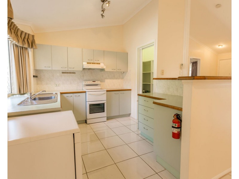 68 Loch Street, Emerald QLD 4720