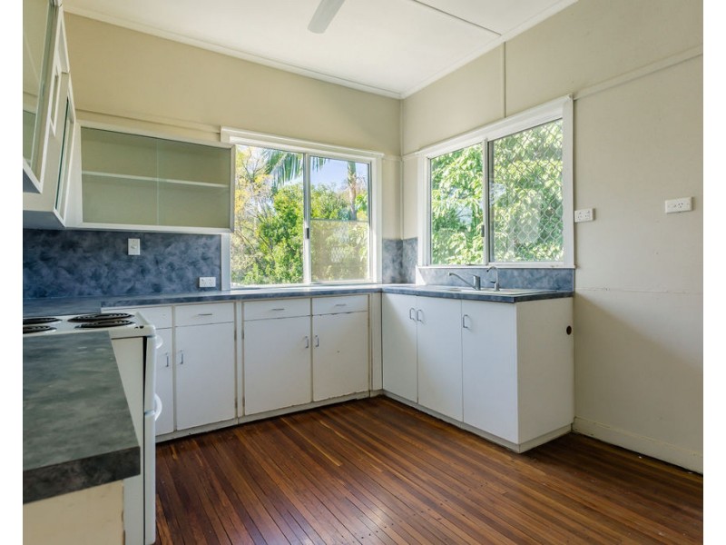 94 Harris Street, Emerald QLD 4720