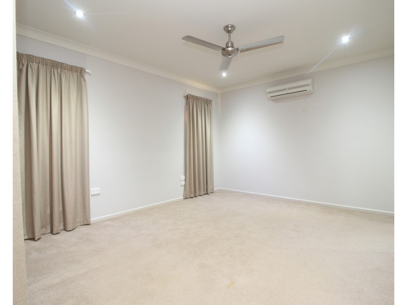 21 Glovar Street, Emerald QLD 4720