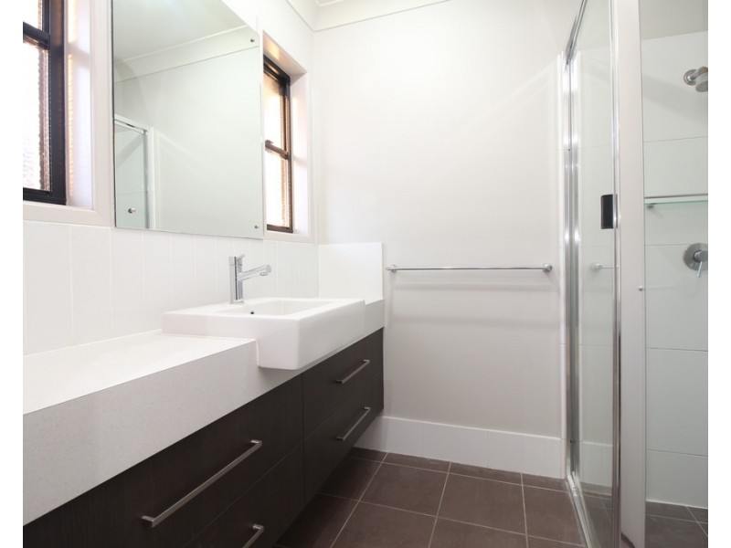 21 Glovar Street, Emerald QLD 4720