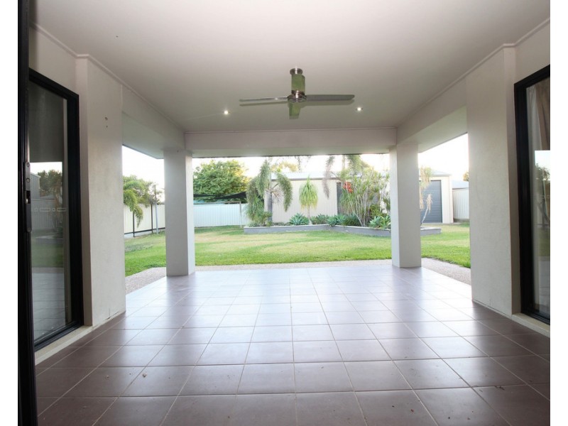 21 Glovar Street, Emerald QLD 4720