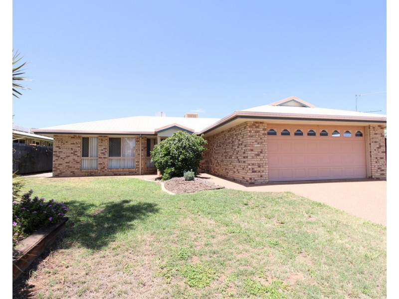 13 Whitchurch Road, Emerald QLD 4720
