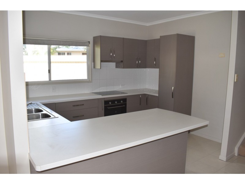 88 Moody Street, Emerald QLD 4720