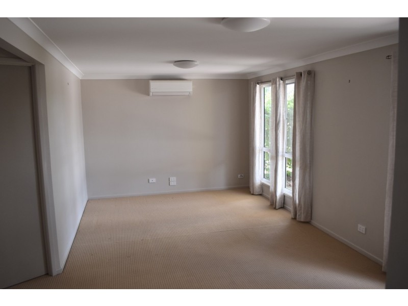 88 Moody Street, Emerald QLD 4720