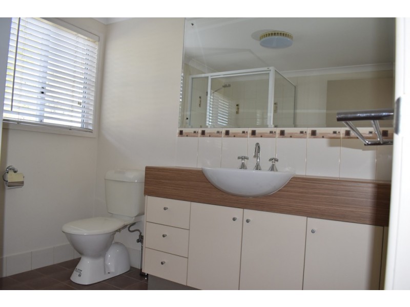 88 Moody Street, Emerald QLD 4720