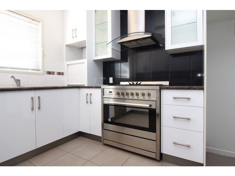 5 Stolz Place, Emerald QLD 4720