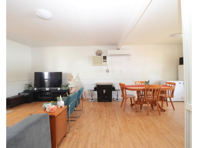 2 Round Tree Drive, Emerald QLD 4720