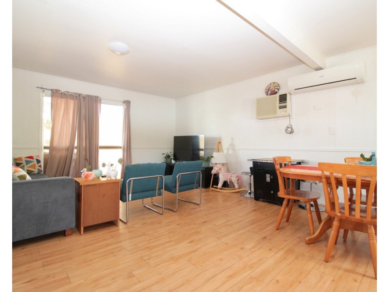 2 Round Tree Drive, Emerald QLD 4720