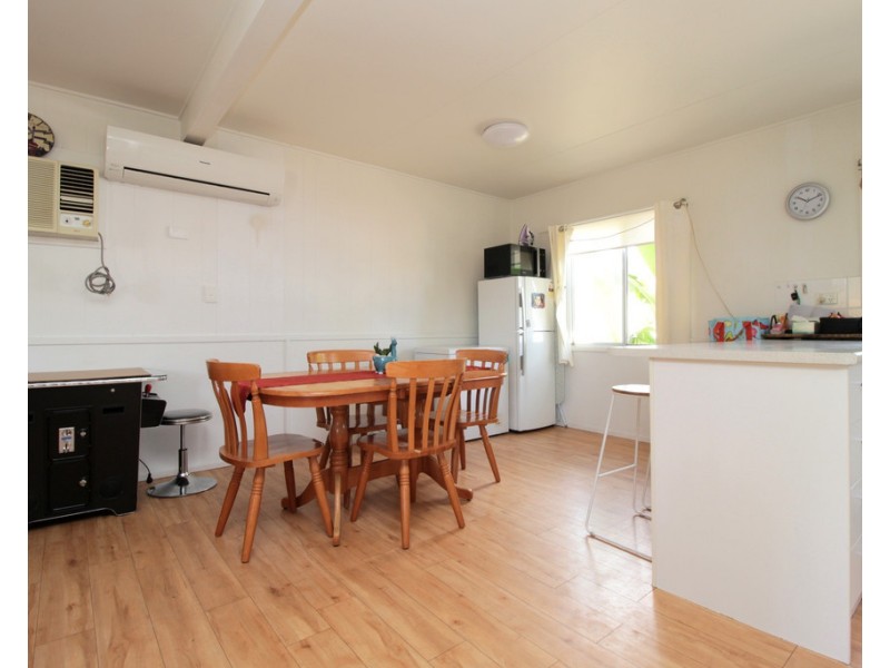 2 Round Tree Drive, Emerald QLD 4720