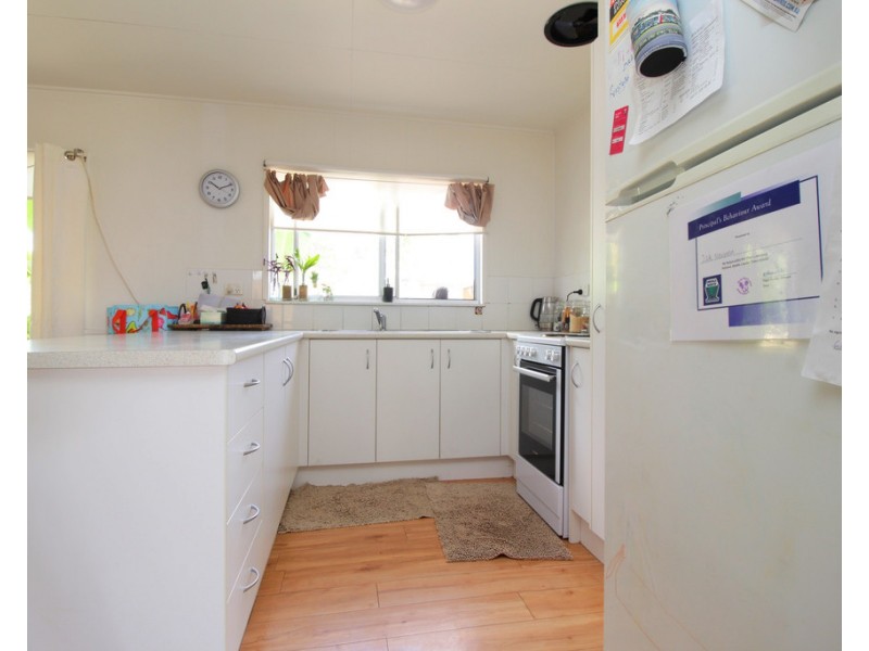 2 Round Tree Drive, Emerald QLD 4720