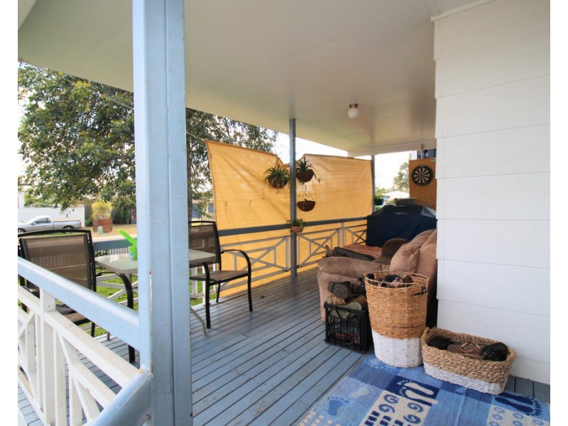 2 Round Tree Drive, Emerald QLD 4720