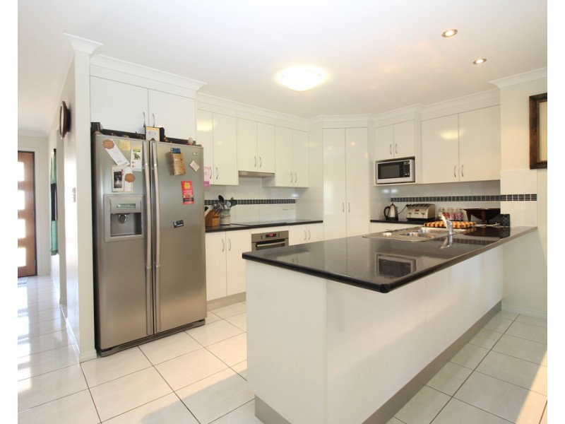 6 Wright Street, Emerald QLD 4720