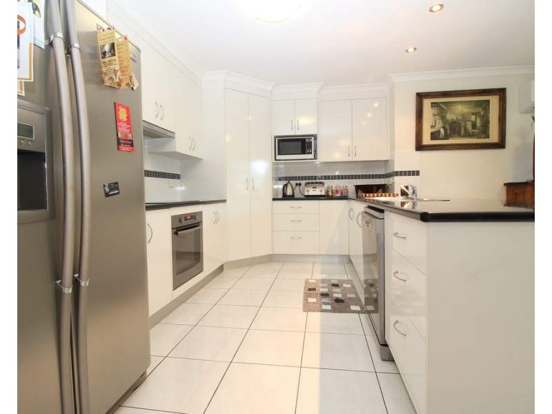 6 Wright Street, Emerald QLD 4720