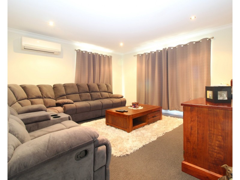 6 Wright Street, Emerald QLD 4720