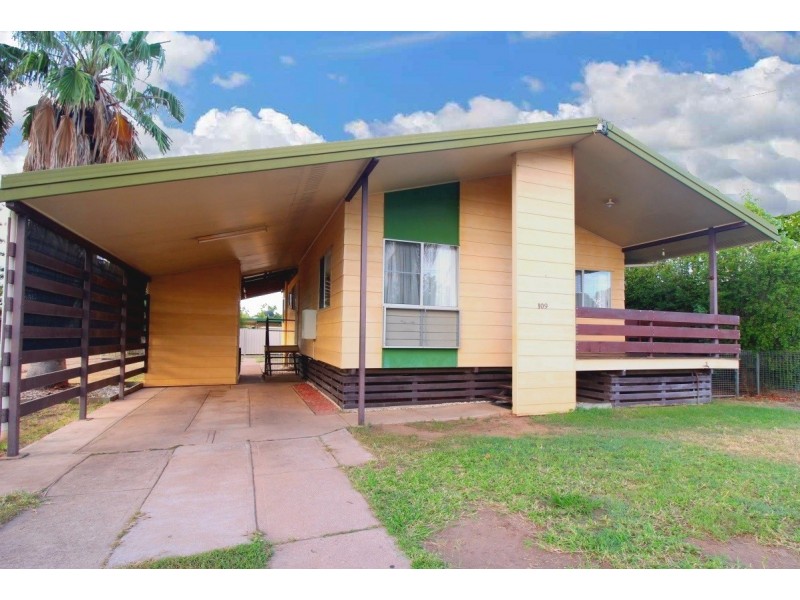 109 Harris Street, Emerald QLD 4720