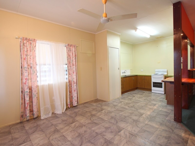 109 Harris Street, Emerald QLD 4720