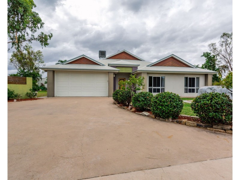 5 Peppertree Lane, Emerald QLD 4720