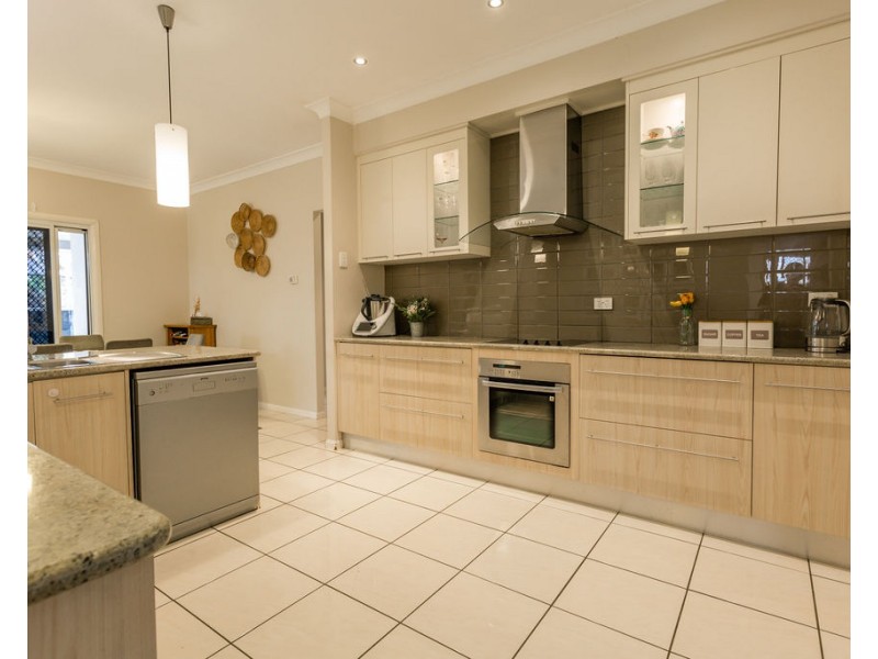 5 Peppertree Lane, Emerald QLD 4720