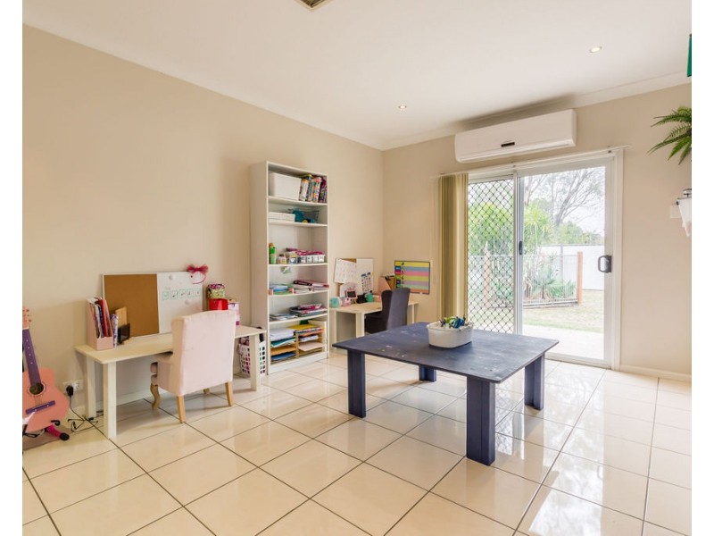 5 Peppertree Lane, Emerald QLD 4720