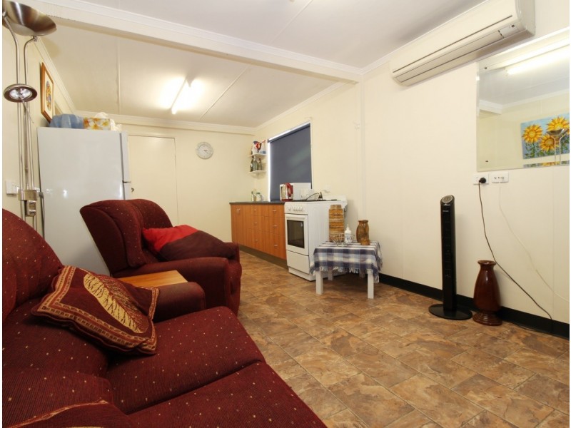 19 Campbell Street, Emerald QLD 4720
