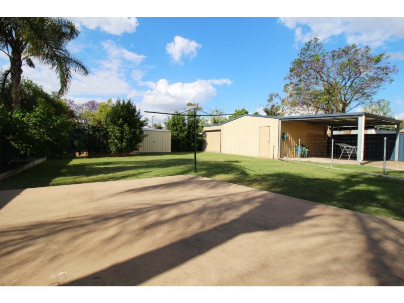 19 Campbell Street, Emerald QLD 4720