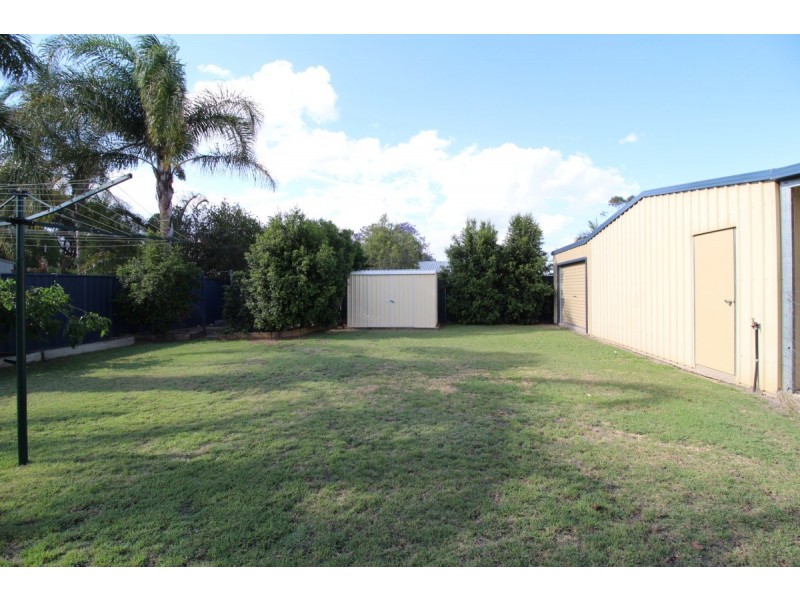 19 Campbell Street, Emerald QLD 4720