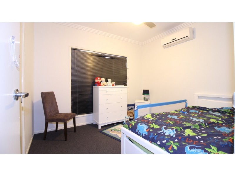 8 Moriarty Street, Emerald QLD 4720