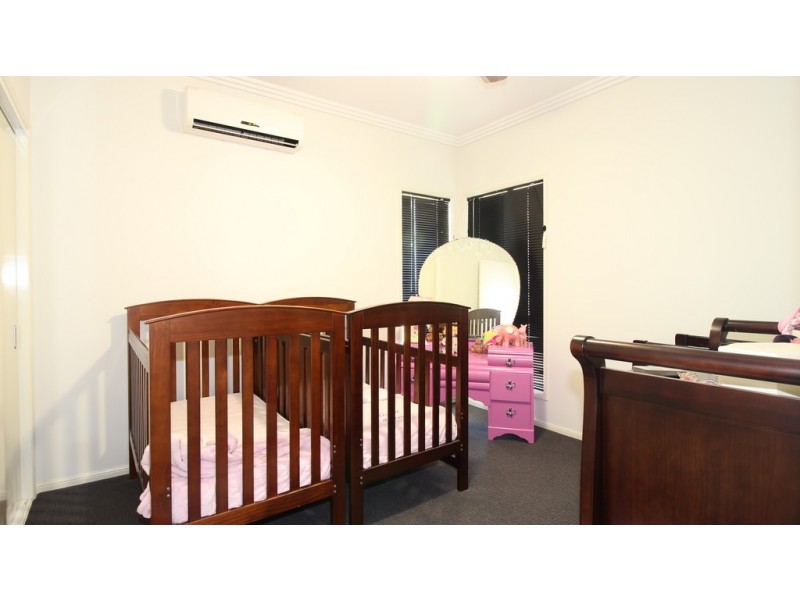 8 Moriarty Street, Emerald QLD 4720