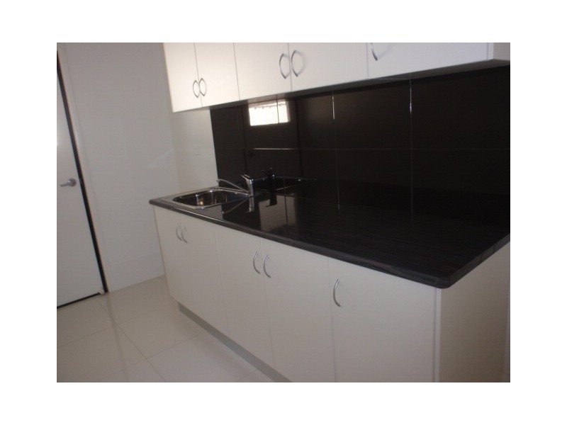 8 Moriarty Street, Emerald QLD 4720