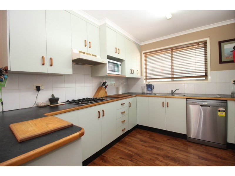 3 Hass Place, Emerald QLD 4720