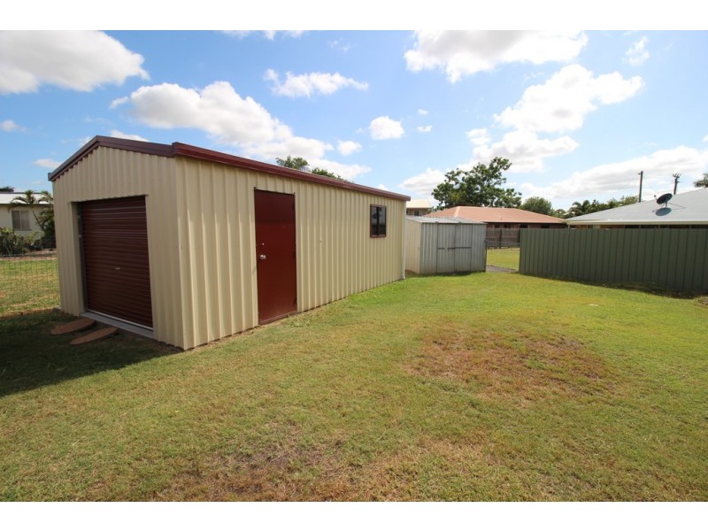 3 Hass Place, Emerald QLD 4720