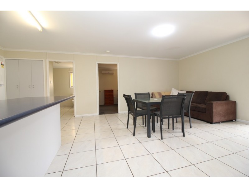 8 Retro Street, Capella QLD 4723