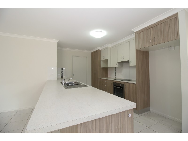 6 Mount Macarthur Boulevard, Capella QLD 4723