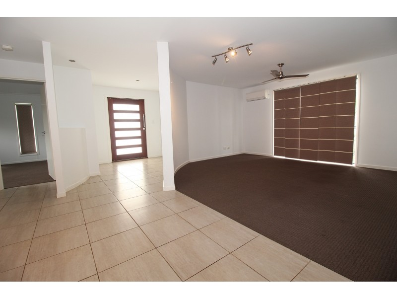 65 Lakeside Drive, Emerald QLD 4720