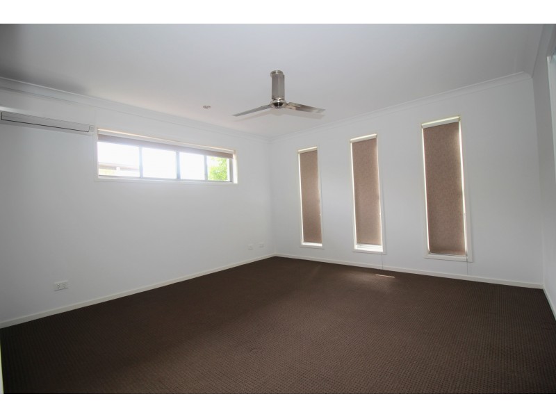 65 Lakeside Drive, Emerald QLD 4720