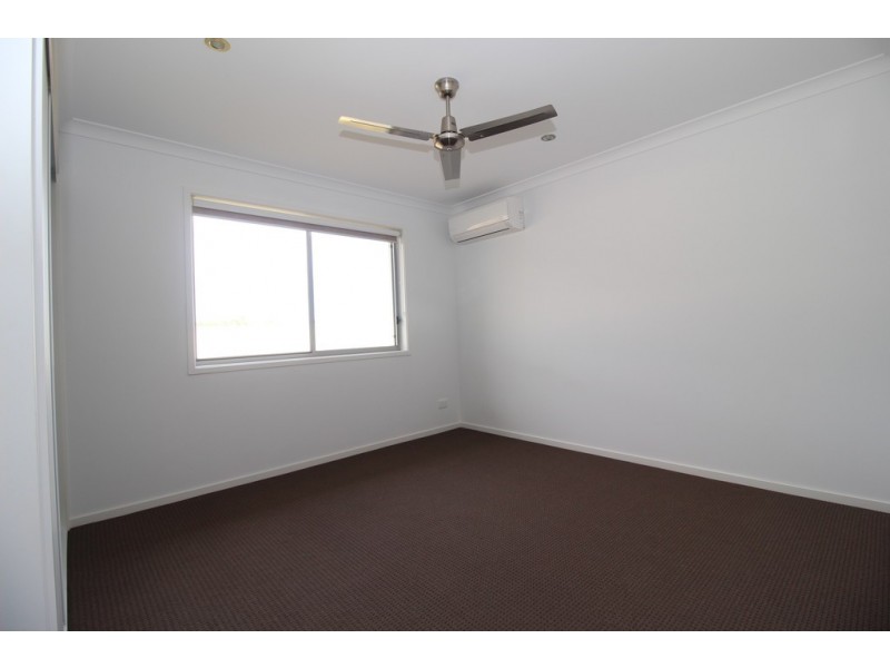 65 Lakeside Drive, Emerald QLD 4720