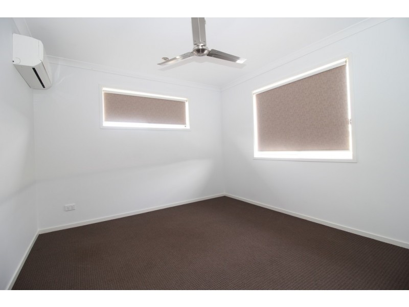 65 Lakeside Drive, Emerald QLD 4720