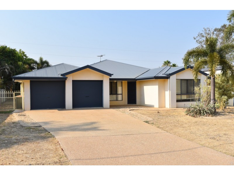 10 Cowan Crescent, Emerald QLD 4720