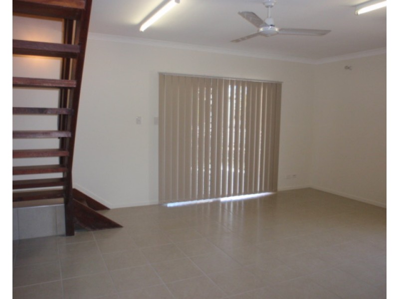 1/145 Egerton Street, Emerald QLD 4720