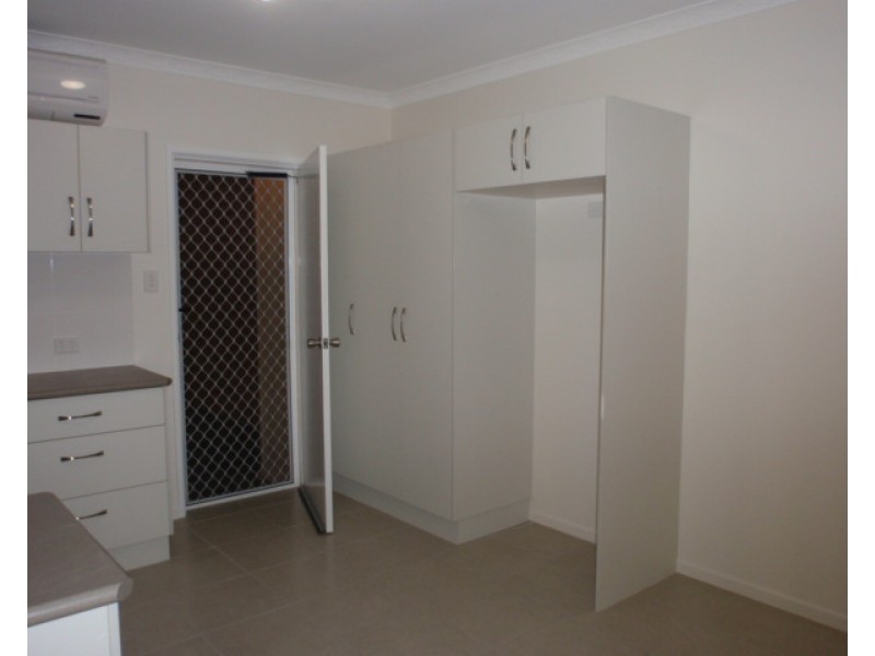 1/145 Egerton Street, Emerald QLD 4720