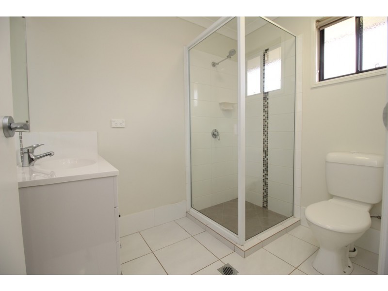 26 Lakeside Drive, Emerald QLD 4720