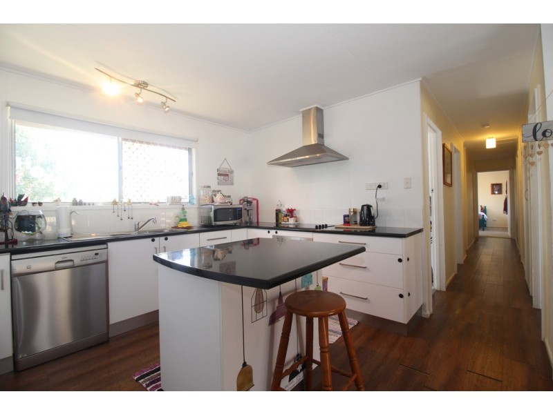 9 Huntley Street, Capella QLD 4723