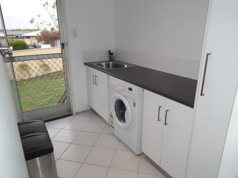 9 Huntley Street, Capella QLD 4723