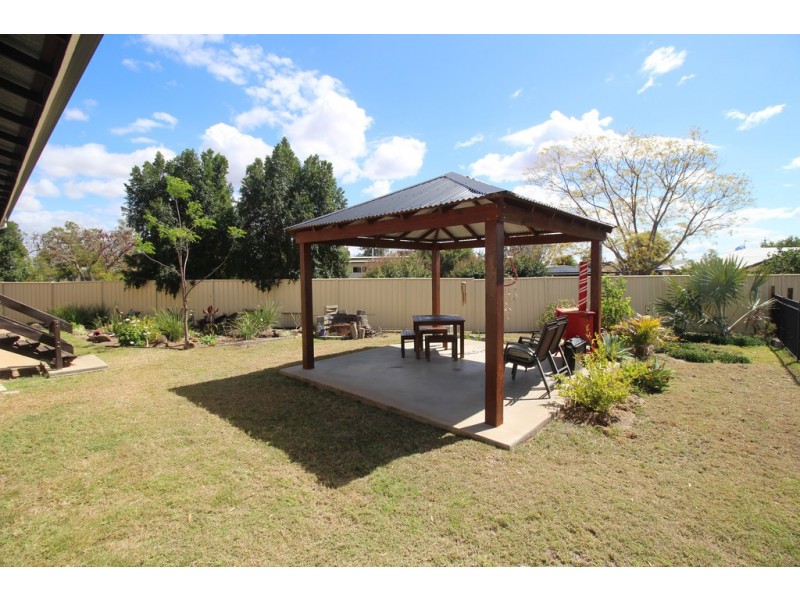 9 Huntley Street, Capella QLD 4723