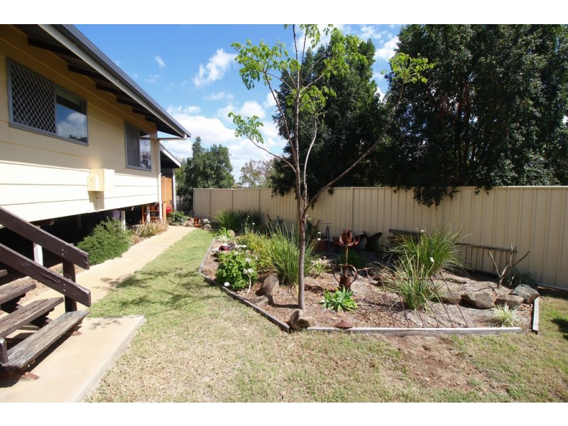 9 Huntley Street, Capella QLD 4723